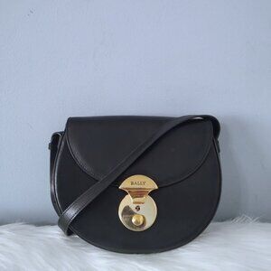 Bally vintage leather crossbody saddle bag made in Italy EUC